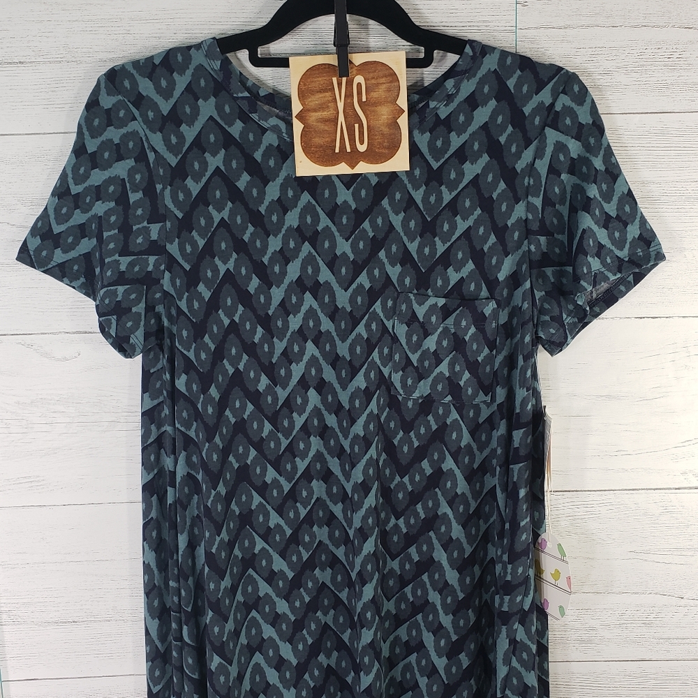 Xs LuLaRoe Carly